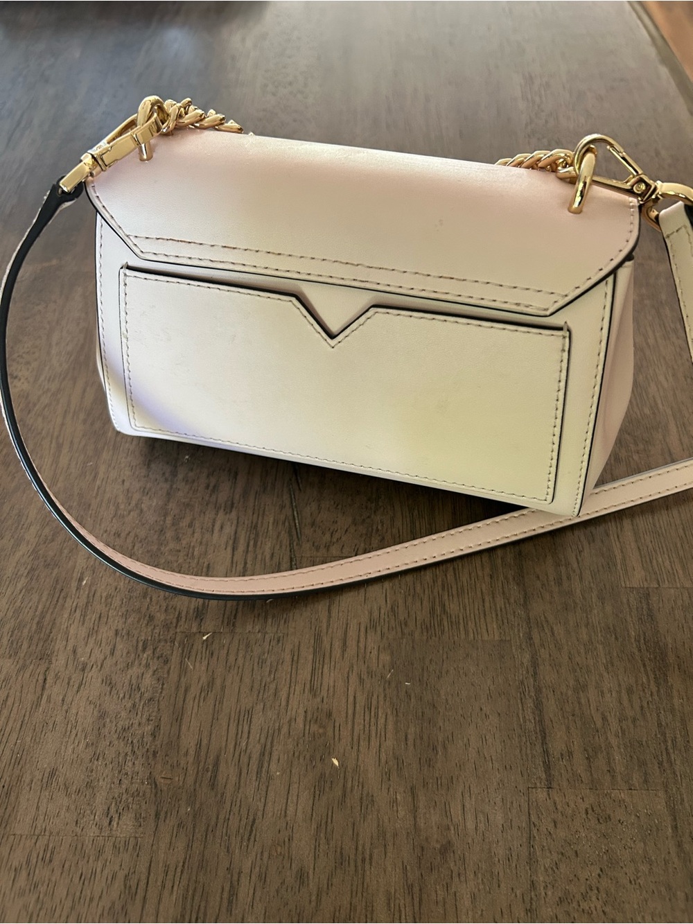 SOLD MICHAEL Michael Kors Pink Leather Crossbody with Gold Chain - Picture 6 of 16